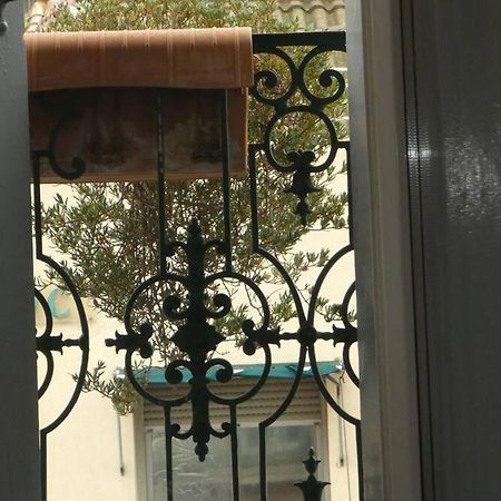 Etanit ! Beziers Plein Centre - 1Mn Du Bus, De La Gare Du Train Et Liaison Aeroport -Chambres Climatisees -Spacieuses Amenagees Pour Singles, Couple, Et Ou Familles -Parking A Velos -Consigne Exteriér fotografie